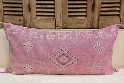 Sabra Kussen uit Marokko roze 100cm x 50cm incl vulling nr.63073