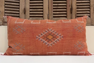 Sabra Kussen uit Marokko oranje 100cm x 50cm incl vulling nr.63052