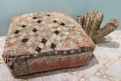 SALE Marokkaanse Poef nr.47018 60cm x 60cm x 25cm incl. vulling (poef heeft een gaatje)