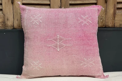 Sabra Kussen uit Marokko roze 45cm x 45cm incl vulling nr.55438