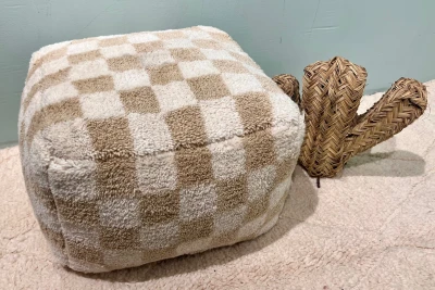 SALE Berber Poef beige 50cm x 50cm x 30cm nr: 1587 incl. vulling showroom model