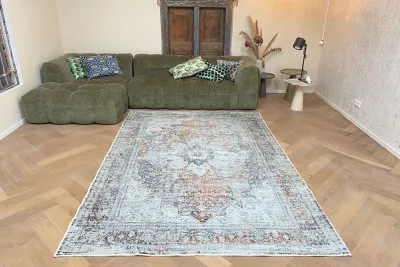 Sale vintage look vloerkleed 290cm x 200cm showroom model