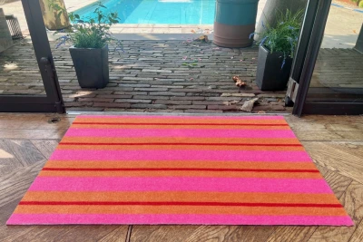 Sale deurmat 90cm x 60cm (witte stipjes)