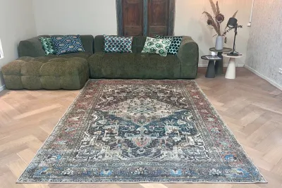 Sale vintage look vloerkleed 230cm x 160cm showroom model