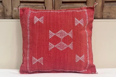 Sabra Kussen uit Marokko rood 45cm x 45cm incl vulling nr.64072