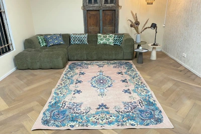 Oud roze vloerkleed met zachte pool, verkrijgbaar in diverse maten