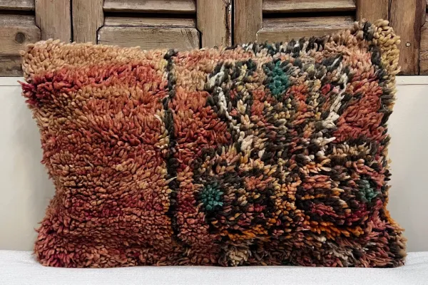 SALE Marokkaans berber kussen nr.62601 60cm x 40cm kussen heeft een gaatje