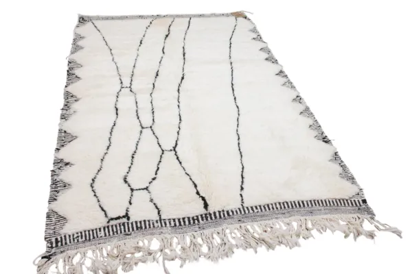 Beni ouarain nr.10902 260cm x 160cm (kleed heeft een vlek)