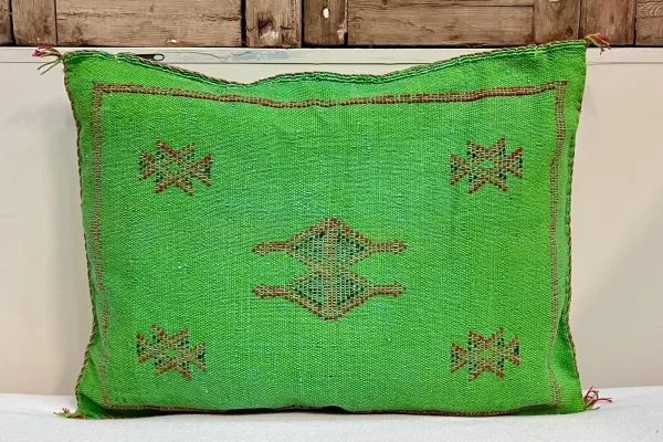 Sabra Kussen uit Marokko groen 60cm x 40cm incl vulling nr.93300