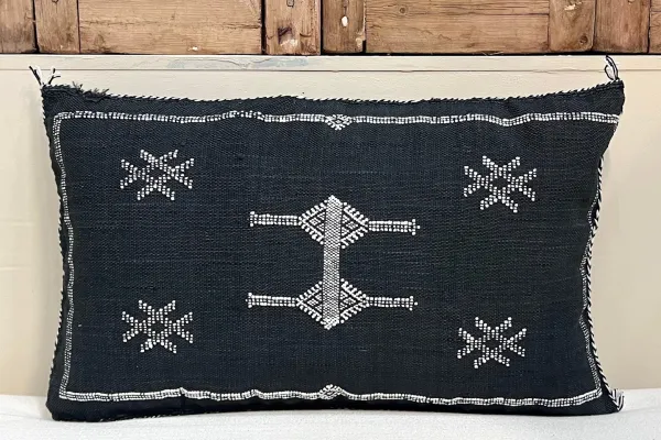 Sabra Kussen uit Marokko zwart 60cm x 40cm incl vulling nr.93315