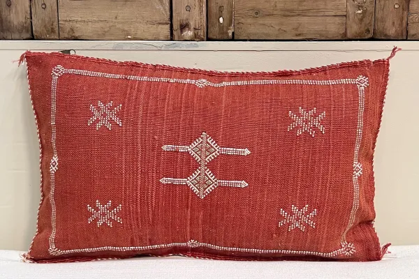 Sabra Kussen uit Marokko rood 60cm x 40cm incl vulling nr.93326