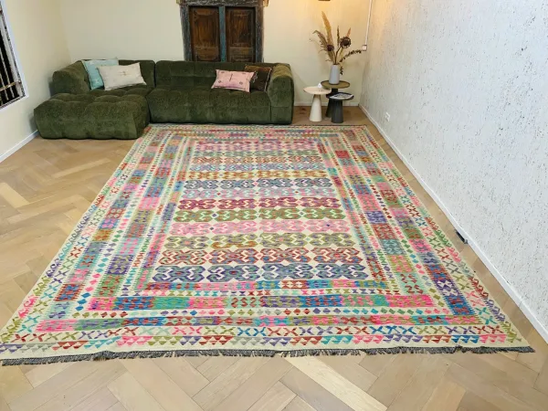Handgemaakte kelim uit Afghanistan  4309 400cm x 308cm