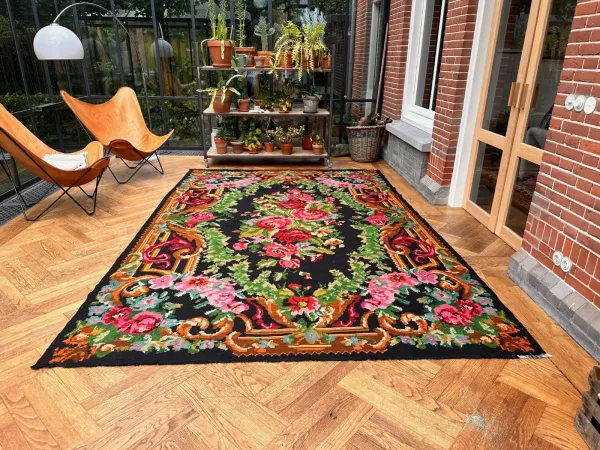 authentieke Rozenkelim  uit Moldavie 16004 330cm x 228cm