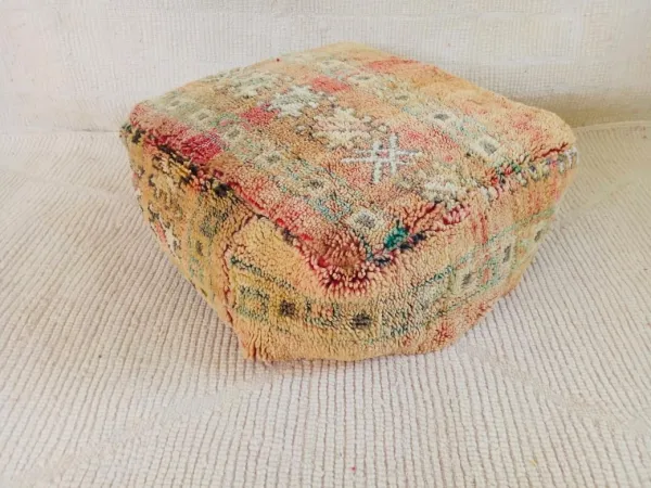 VERWACHT Marokkaanse Poef nr.12025 60cm x 60cm x 25 cm Leverbaar eind januari