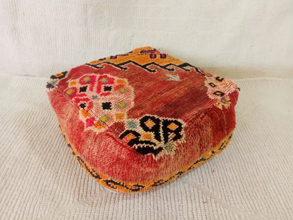 VERWACHT Marokkaanse Poef nr.12029 60cm x 60cm x 25 cm Leverbaar eind januari