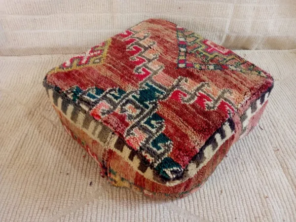 VERWACHT Marokkaanse Poef nr.12031 60cm x 60cm x 25 cm Leverbaar eind januari