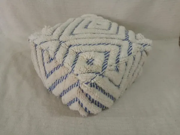 VERWACHT Marokkaanse Poef nr.12042 60cm x 60cm x 25cm Leverbaar eind januari