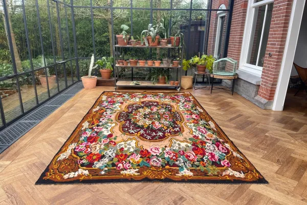 rozenkelim 343cm x 208cm