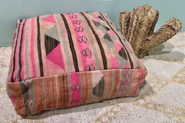 Marokkaanse Poef nr.77110 60cm x 60cm x 25cm incl. vulling  