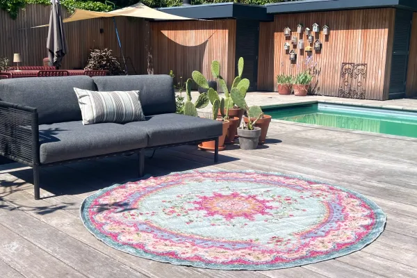 SALE Buitenkleed rozenkelim rond 160cmcm gemaakt van PET Flessen Showroom model, los randje