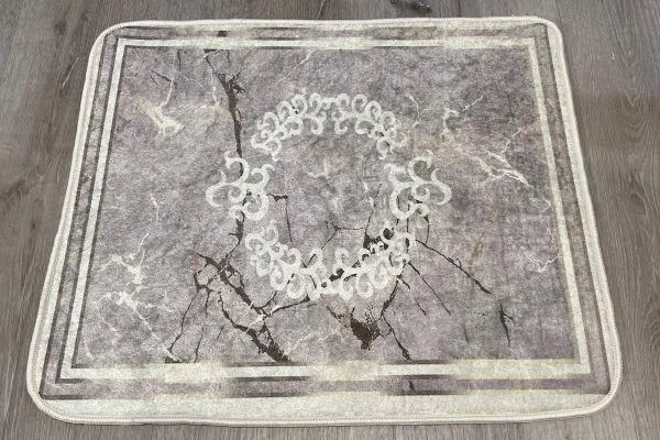 Sample sale badmat 57cm x 48cm