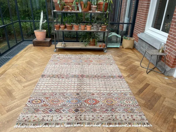 Handgemaakt vloerkleed uit Afghanistan 15022 236cm x 172cm