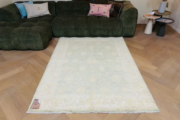 Handgemaakt vloerkleed uit Afghanistan 71225 213cm x 153cm
