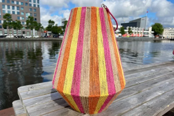 Kleurrijke jute lantaarn groot nr.842 