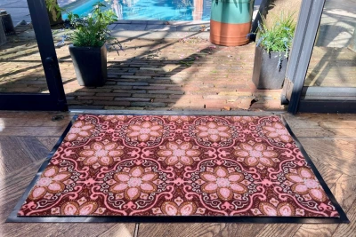 Sale deurmat 75cm x 55cm (vlekje, zie foto's)